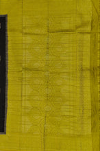 Load image into Gallery viewer, Banaras Chinnon Crepe Saree with Contrast Border,Pallu and Blouse.