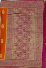 Load image into Gallery viewer, Banaras Chinnon Crepe Saree with Contrast Border,Pallu and Blouse.