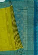 Load image into Gallery viewer, Banaras Chinnon Crepe Saree with Contrast Border,Pallu and Blouse.