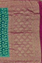 Load image into Gallery viewer, Banaras Chinnon Crepe Saree with Contrast Border,Pallu and Blouse.