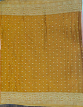 Load image into Gallery viewer, Banaras Chinnon Crepe Saree with Contrast Border,Pallu and Blouse.