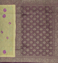 Load image into Gallery viewer, Banaras Crepe Saree with Kashmiri Thread work with Contrast Border,Pallu and Butti Blouse(Off white-Jamoon combination)