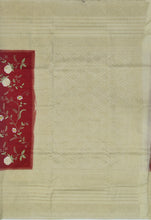 Load image into Gallery viewer, Banaras Crepe Saree with Kashmiri Thread work with Contrast Border,Pallu and Butti Blouse(Red-Off white combination)