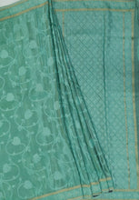 Load image into Gallery viewer, Banaras Crepe Saree with Shimmer Body and Contrast Blouse.