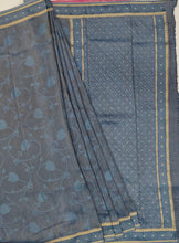 Load image into Gallery viewer, Banaras Crepe Saree with Shimmer Body and Contrast Blouse.
