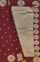 Load image into Gallery viewer, Banaras Georgette Borderless Saree with Zari Buttis all over,Self Color Border,Paluu and Blouse-Maroon Color