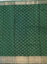 Load image into Gallery viewer, Banaras Crepe Saree with Thin Zari checks and Buttis,Self Color Border,Pallu and Contrast Butti Blouse.