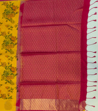 Load image into Gallery viewer, Digital print soft silk borderless floral digital print all over Saree contrast Color Border,Pallu and Blouse.