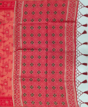 Load image into Gallery viewer, Desingers saree with katha work embroidery on cotton saree-red color