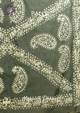 Load image into Gallery viewer, Mul Mul Pure Cotton Saree with Tie N Dye and Batiq Prints (ORANGE-GREEN COMBINATION)
