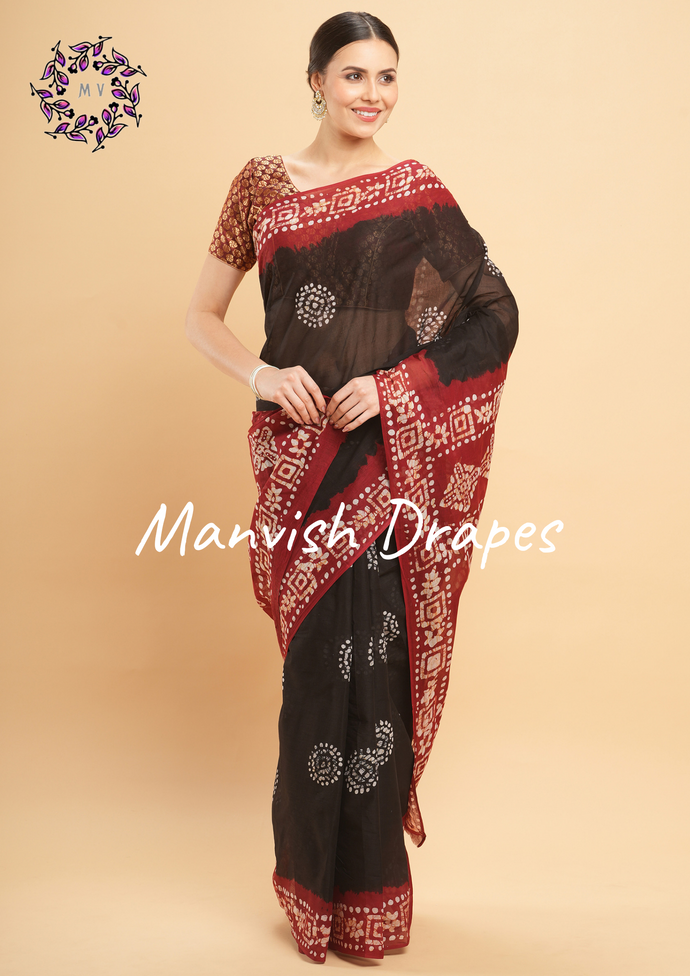 Mul Mul Pure Cotton Saree with Tie N Dye and Batiq Prints (BLACK-RED COMBINATION)