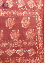 Load image into Gallery viewer, Mul Mul Pure Cotton Saree with Tie N Dye and Batiq Prints (BLACK-RED COMBINATION)
