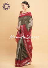Load image into Gallery viewer, Mul Mul Pure Cotton Saree with Tie N Dye and Batiq Prints (TUSSAR-RED COMBINATION)
