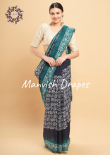 Load image into Gallery viewer, Mul Mul Pure Cotton Saree with Tie N Dye and Batiq Prints (NAVY BLUE-RAMA COMBINATION)
