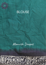 Load image into Gallery viewer, Mul Mul Pure Cotton Saree with Tie N Dye and Batiq Prints (NAVY BLUE-RAMA COMBINATION)
