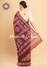 Load image into Gallery viewer, Mul Mul Pure Cotton Saree with Tie N Dye and Batiq Prints (COPPER-MAROON COMBINATION)
