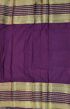 Load image into Gallery viewer, Semi Mysuru Crepe Saree with 3D Contrast Border,Pallu and Blouse.
