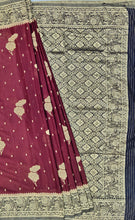 Load image into Gallery viewer, Banaras Chinnon Crepe Saree with Contrast Border,Pallu and Blouse.
