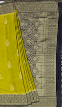 Load image into Gallery viewer, Banaras Chinnon Crepe Saree with Contrast Border,Pallu and Blouse.
