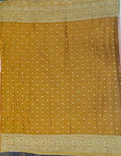 Load image into Gallery viewer, Banaras Chinnon Crepe Saree with Contrast Border,Pallu and Blouse.
