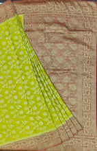 Load image into Gallery viewer, Banaras Chinnon Crepe Saree with Contrast Border,Pallu and Blouse.
