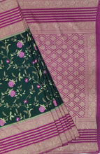 Load image into Gallery viewer, Banaras Crepe Saree with Kashmiri Thread work with Contrast Border,Pallu and Butti Blouse
