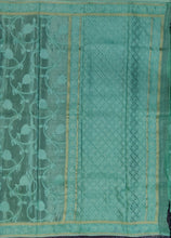 Load image into Gallery viewer, Banaras Crepe Saree with Shimmer Body and Contrast Blouse.
