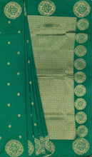 Load image into Gallery viewer, Banaras Georgette Borderless Saree with Zari Buttis all over,Self Color Border,Pallu and Blouse-Leaf Green Color
