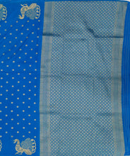 Load image into Gallery viewer, Banaras Georgette Borderless Saree with Zari Buttis all over,Self Color Border,Pallu and Blouse-Blue Color
